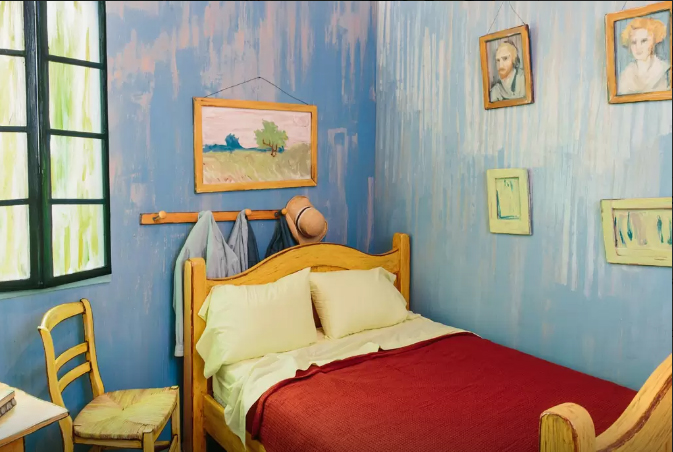 Van Gogh's Bedroom-4