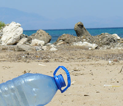 Έξι εταίροι στην Κύπρο, στη Μάλτα και στην Ελλάδα ενώνονται με στόχο τη μείωση της χρήσης πλαστικών μίας χρήσης στον τουριστικό τομέα