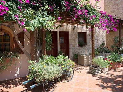 ΔΙΑΚΡΙΣΕΙΣ ΞΕΝΟΔΟΧΕΙΩΝ