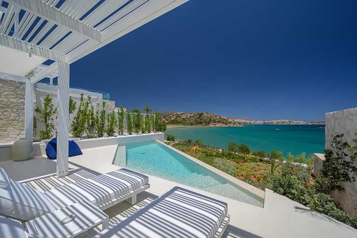 The Island Concept Boutique Hotel: To εντυπωσιακό νέο παραθαλάσσιο θέρετρο στην Κρήτη  από τα Aria Hotels