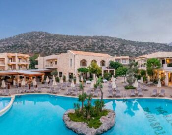 Το Cactus Royal Spa & Resort βραβεύτηκε από το Tripadvisor ως 2023 Travelers’ Choice® Best of the Best All Inclusive Hotel